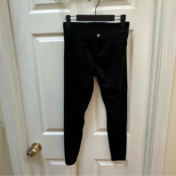 Athleta ultra high rise elation tight Black Leggings small pockets - Picture 4 of 5